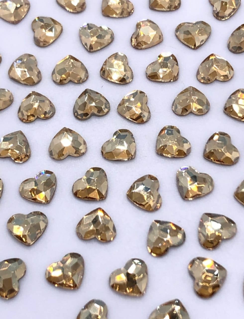 CRISTAL CORAZON 6 MM (10 UNIDADES) CHAMPAGNE