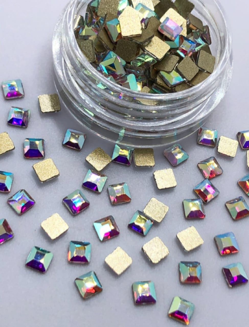 CRISTAL CUADRADO 3MM (10 UNIDADES) AB