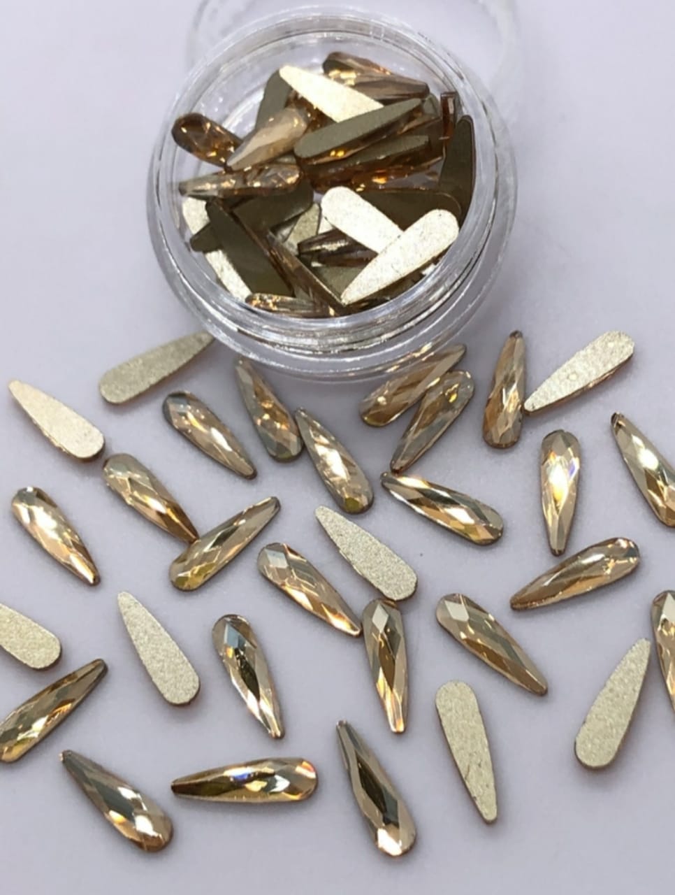 CRISTAL LAGRIMA 3X10MM (10 UNIDADES)CHAMPGNE